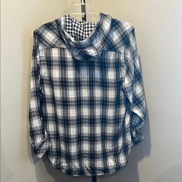 Boston Traders Monochrome Checkered Shirt - Picture 3 of 3